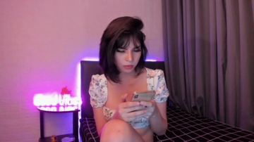 _Alluring_Christie_  05-11-2021